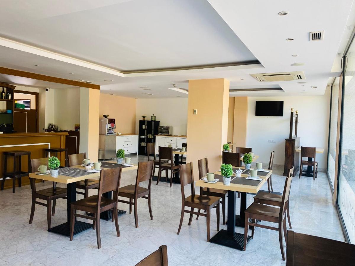 Hotel Equo Aranjuez Kültér fotó