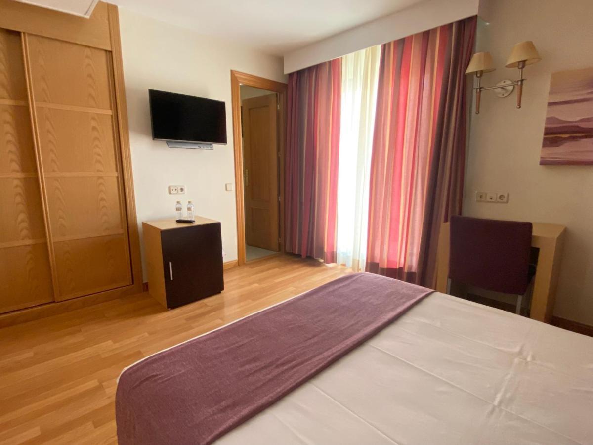 Hotel Equo Aranjuez Kültér fotó